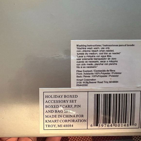 NWT! Red Satin Handbag, Sash Scarf, Brooch Holiday Set - Picture 3 of 3